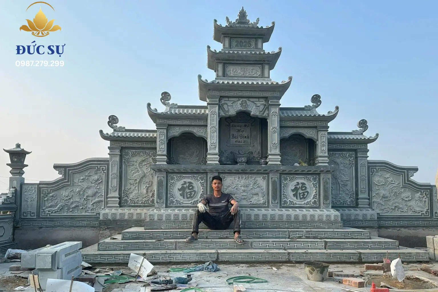 Lăng Mộ Đá Xanh Đen Tại Thanh Hóa 