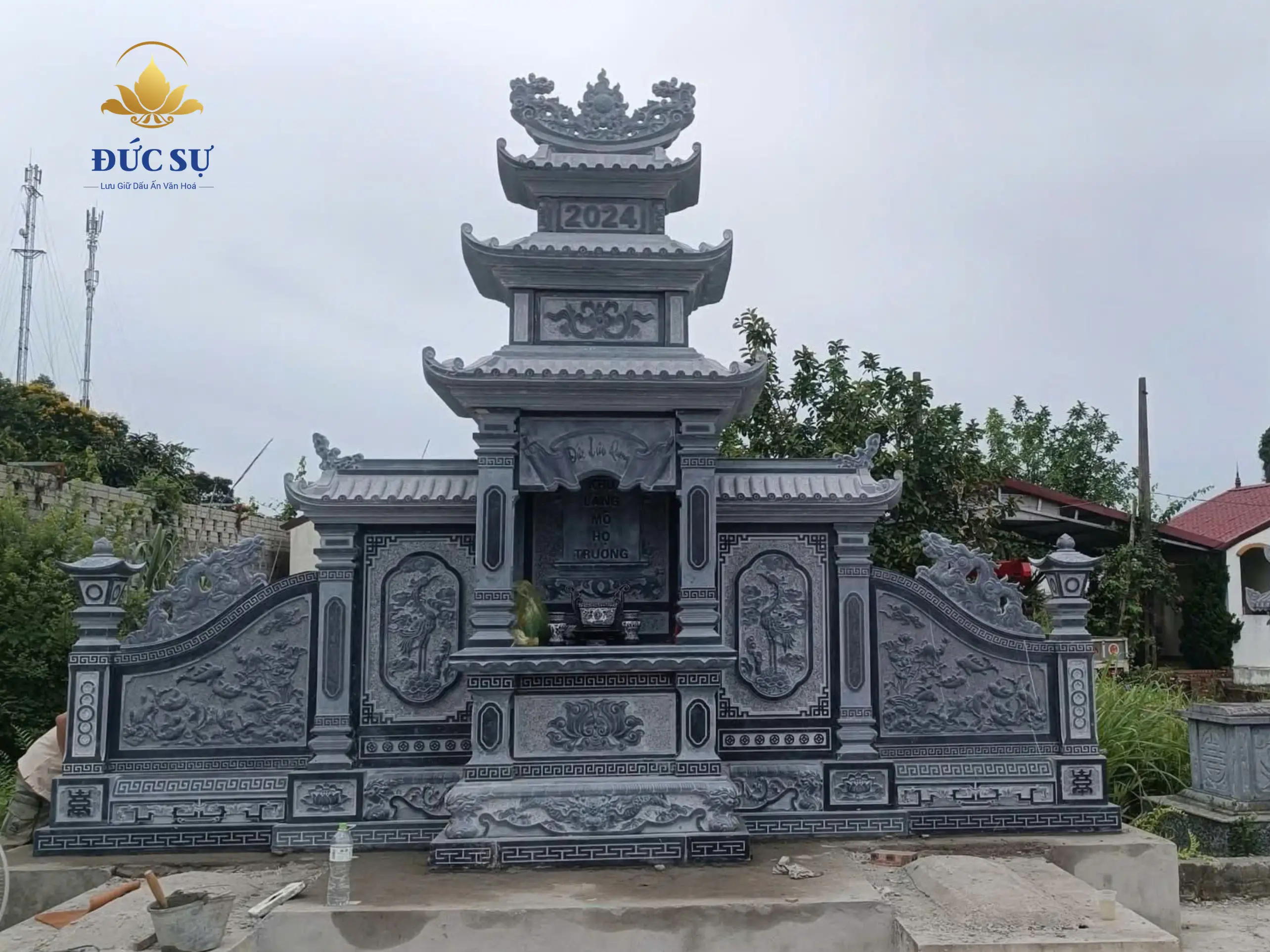 lăng thờ đá cánh đẹp